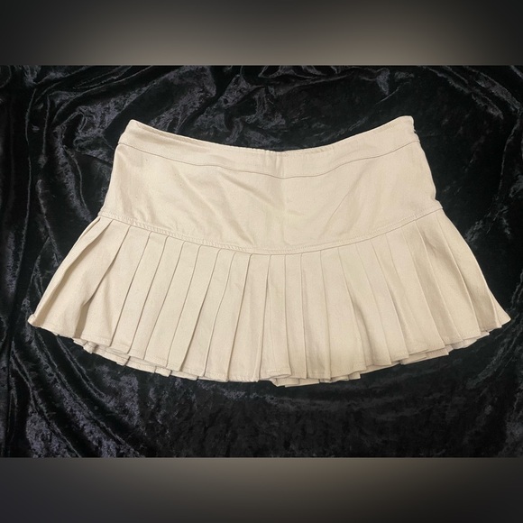 Tic Toc Dresses & Skirts - Beige/Tan Khaki Pleated Mini Skort